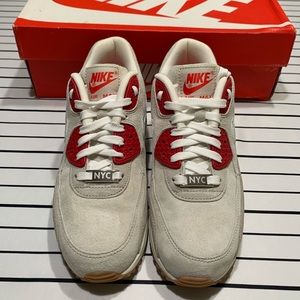 Women's Nike Air Max 90 QS